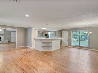 322 Southbrook Dr, Jackson, MS 39211
