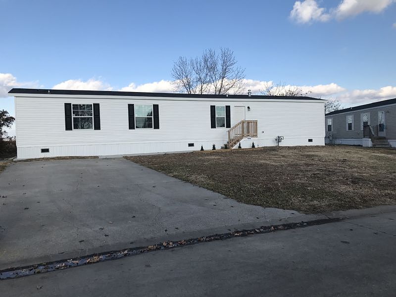 1st image of 72 Mallard Dr