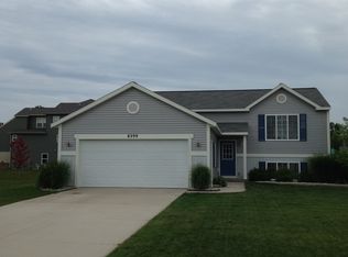 8299 Ironstone Ave, Jenison, MI 49428