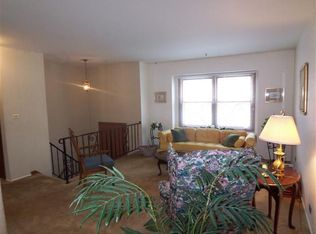 448 N California Ave, Mundelein, IL 60060