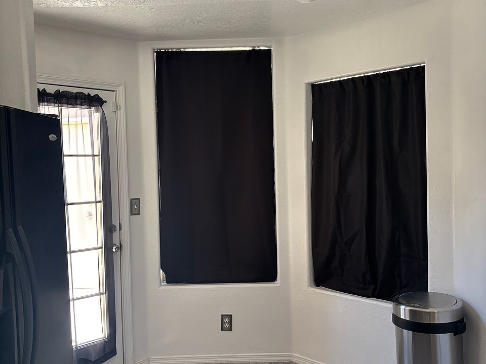 1st image of 1120 Avenida Las Vistas NW