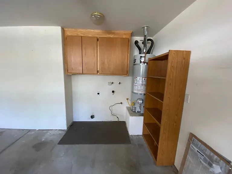 709 Creston Rd — Photo 42