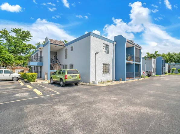 160 SW 30th Ave APT 204A, Miami, FL 33135