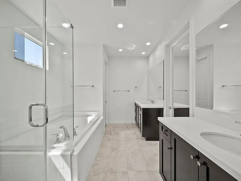 20752 Spruce Cir — Photo 35