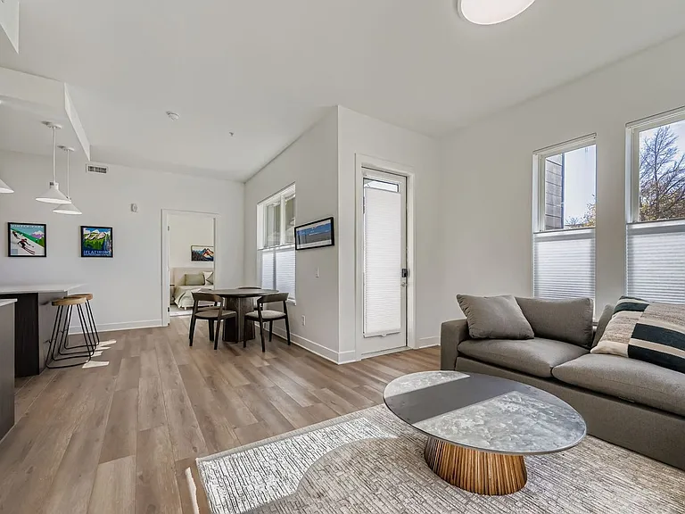 1707 Walnut St #104 — Photo 8