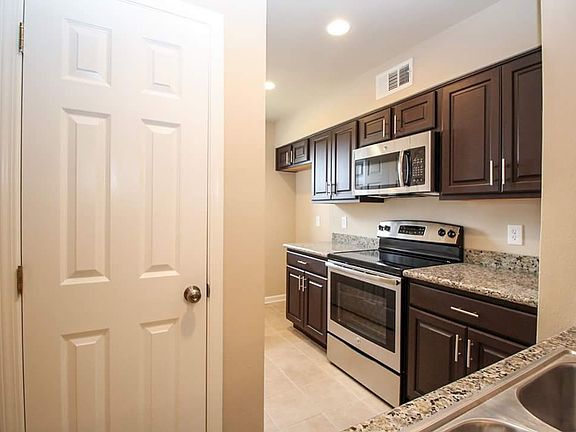4th image of 1020 Saint Julien Dr APT 107