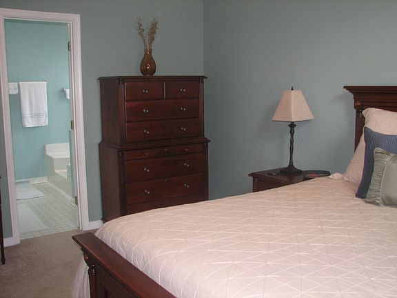 3rd image of 10304 Oakdell Dr
