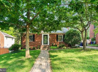 4919 25th St N, Arlington, VA 22207