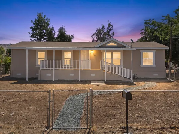 214 Baxley Street, Porterville, CA 93257
