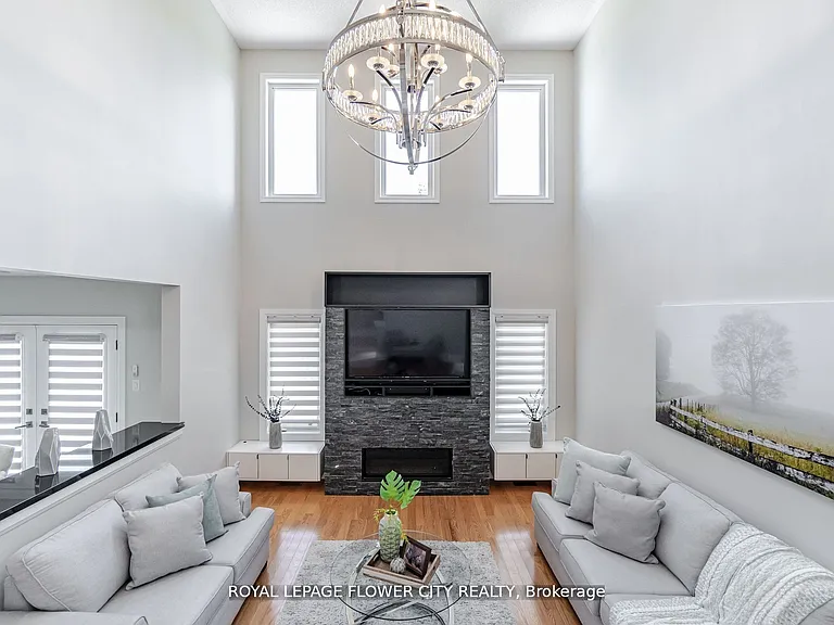36 Louvain Dr — Photo 11