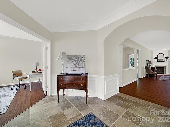 3rd image of 9248 Whistling Straits Dr