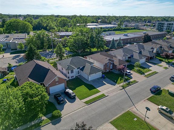 5th image of 3867 Clara Ave