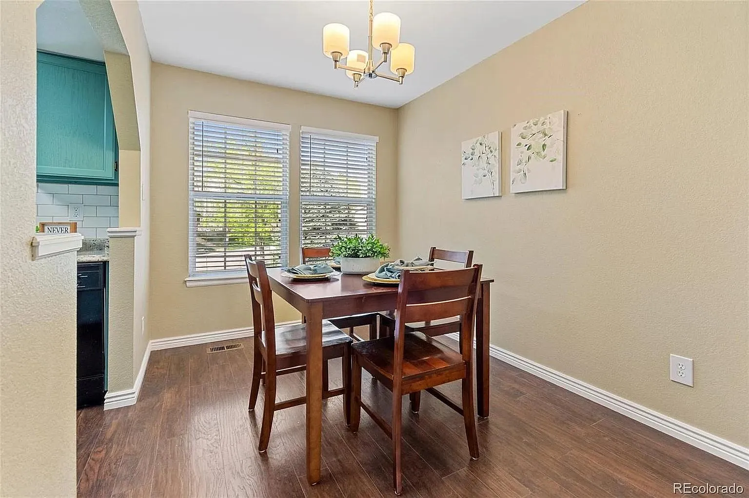 2 bed, 2.5 bath, 1300 sqft, $2,350 — Photo 3