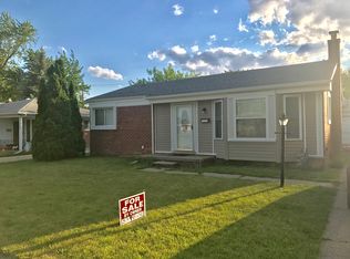 7377 Amboy St, Dearborn Heights, MI 48127