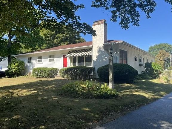2nd image of 124 mill Road