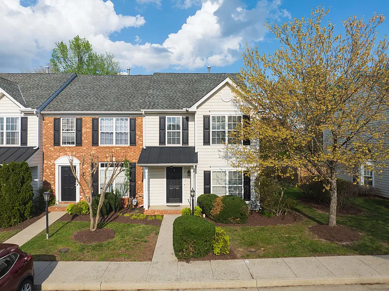 3850 Dominion Townes Cir — Photo 1