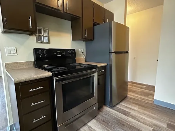 3808 SE Cesar E Chavez Blvd APT 6, Portland, OR 97202