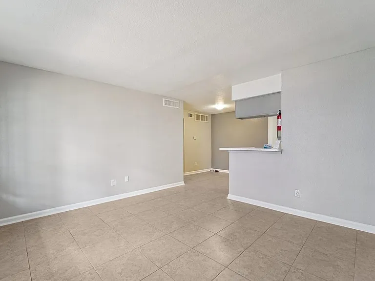 Crosby at Westchase Apartments — Photo 57