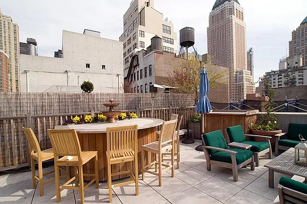 Sold by Corcoran | media 2