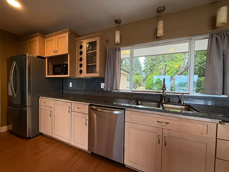 91251 Cape Arago Hwy — Photo 17