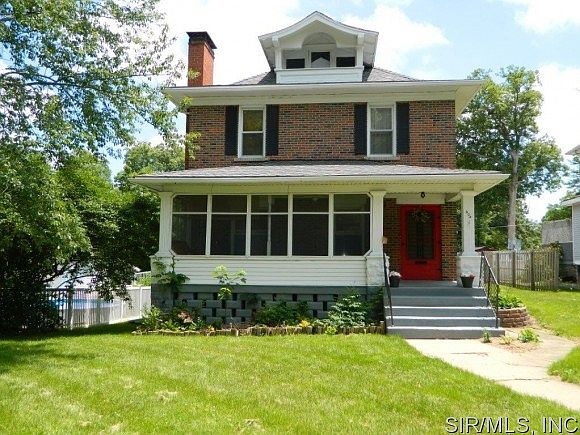 1st image of 609 Fairmont Pl