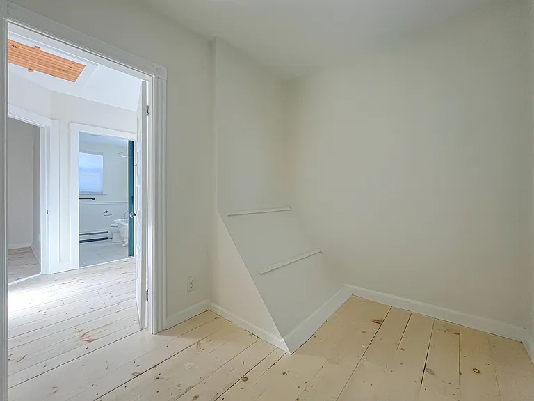 22 Crescent Ave — Photo 51