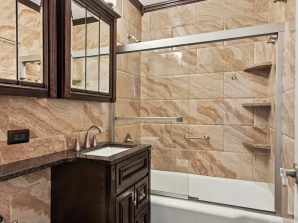 570 Grand Street image 7 of 8