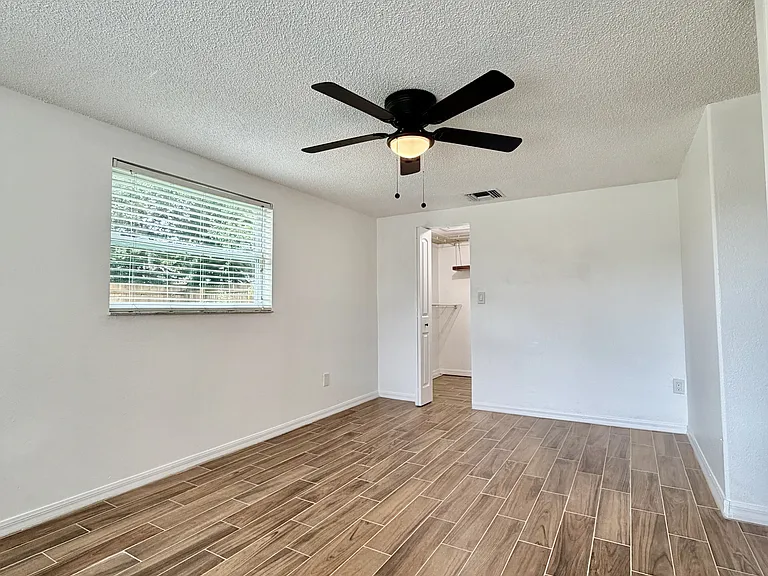 7201 Daggett Ter — Photo 22