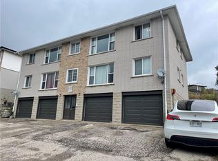 15 Glen Rd, Cambridge, ON N1R4L4