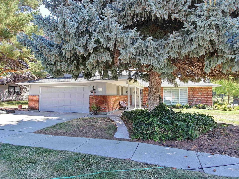 1st image of 698 N Eagle Hills Way