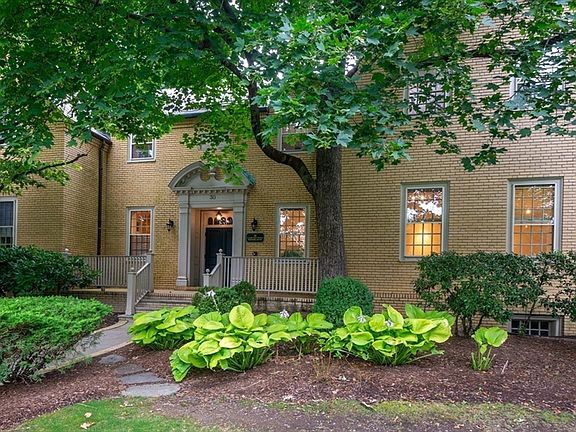 2nd image of 30 Cumberland Ave #3W