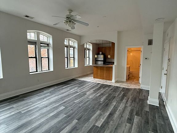 2nd image of 1401 Battery Ave #2D