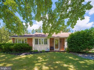 2739 Lantern Ln, Audubon, PA 19403