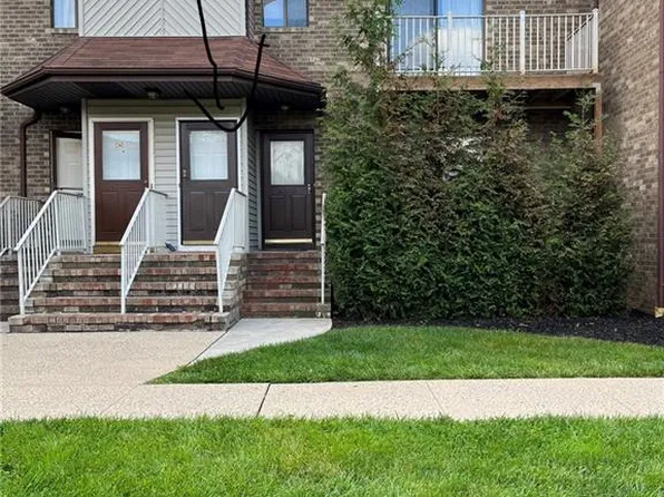 4212 Birchwood Ct, North Brunswick, NJ 08902
