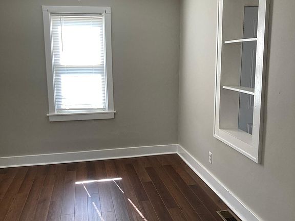 2nd image of 2221 17th St