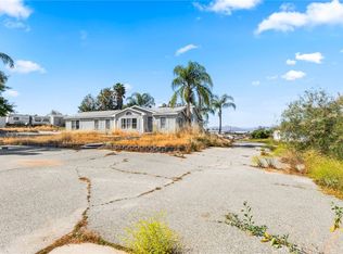 18420 Decker Rd, Perris, CA 92570