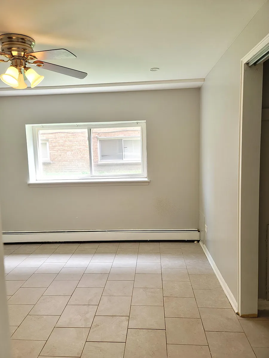 Building Photo - 838 S 19th Ave #1B