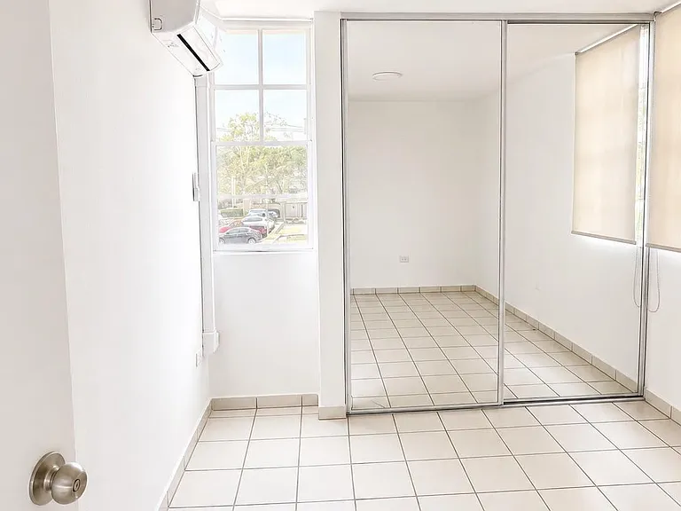 18-18 Avenida Albolote #1503 — Photo 7