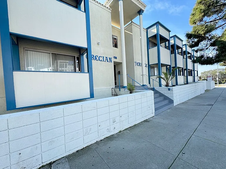 5858 S Pacific Coast Hwy #12 — Photo 4