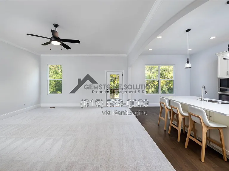 631 Silva Ln — Photo 14