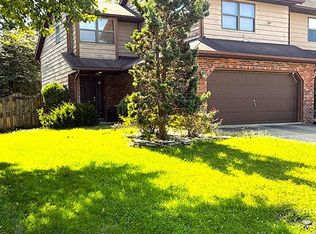 2206 Greenfield Dr, Belleville, IL 62221