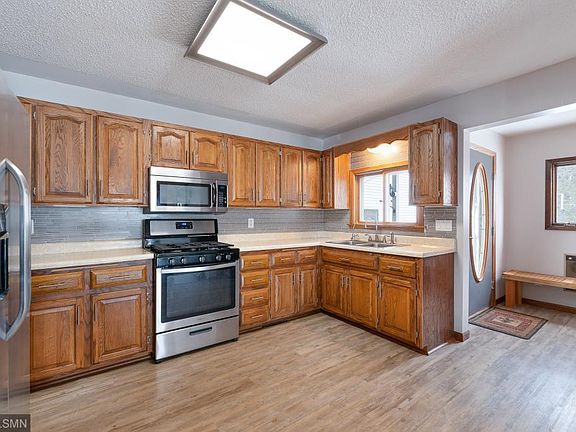 5th image of 1736 Janet Park Dr