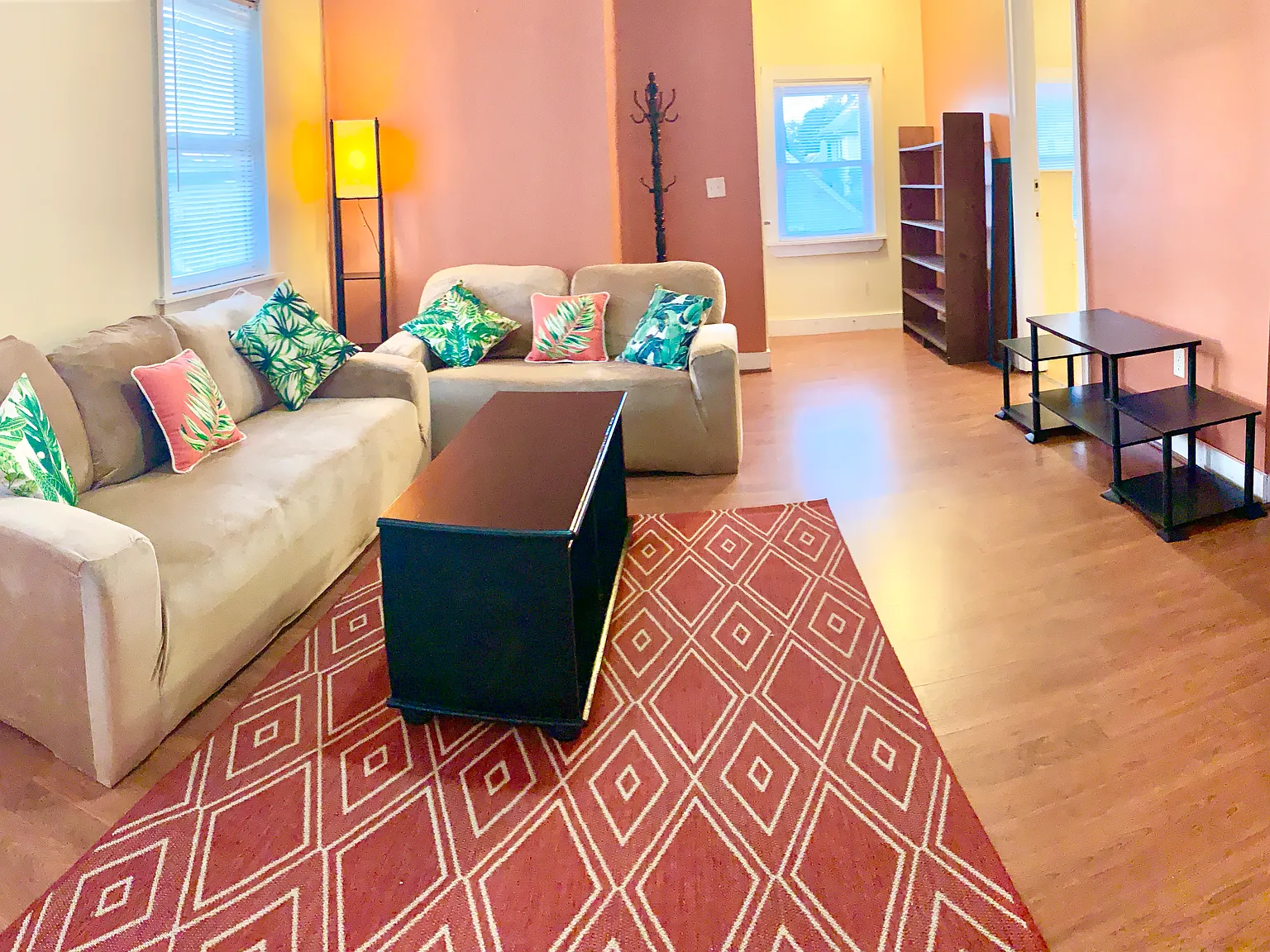 206 California Ave — Photo 4