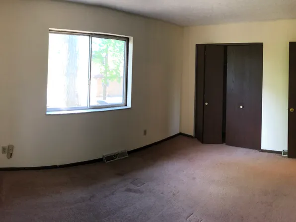 3491-3495 Phyllis Ave, Akron, OH 44319