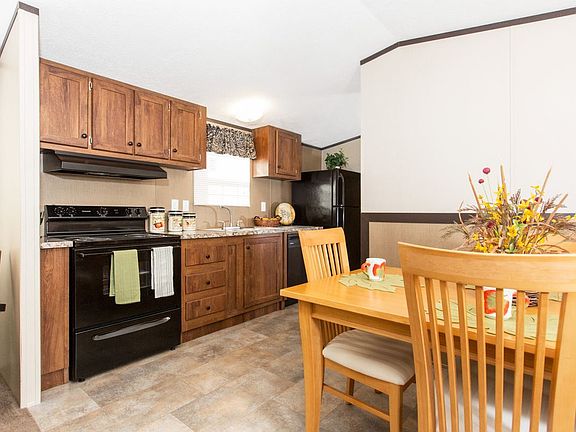 3rd image of 807 Eastwood Cir Lot 27