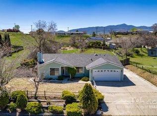20704 Country Club Dr, Tehachapi, CA 93561