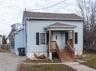 319 W Winneconne Ave, Neenah, WI 54956