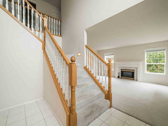 2nd image of 17807 SE 38th St