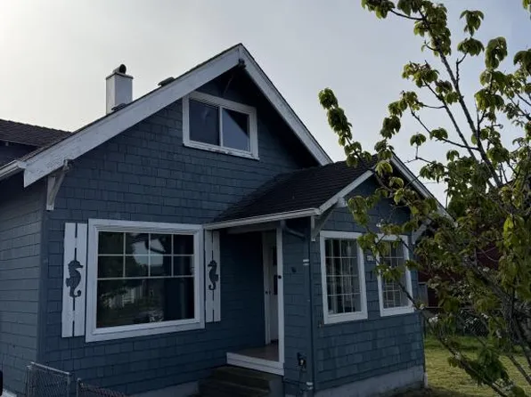 905 N Holladay Dr, Seaside, OR 97138