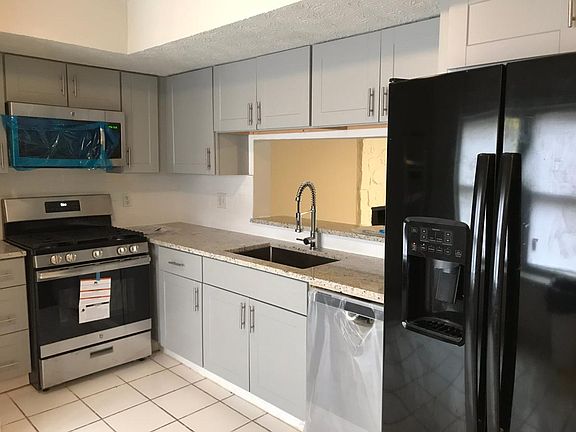 all new designer kitchen w/granite